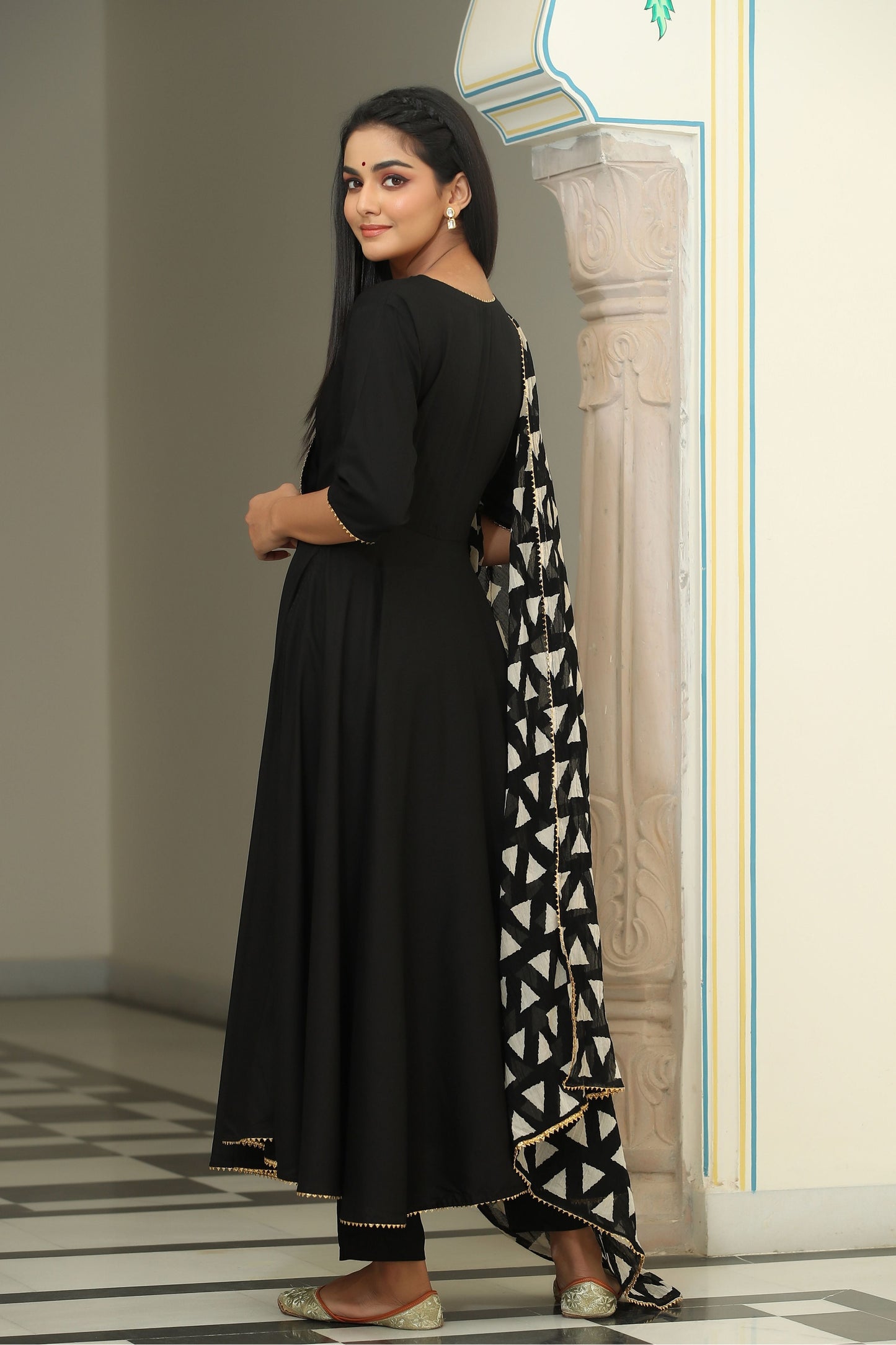 Charming Black Suit Set