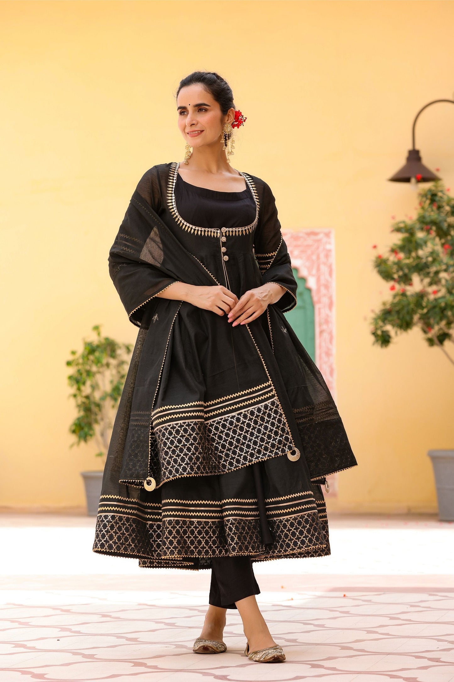 Falak Black Kalidaar Suit Set