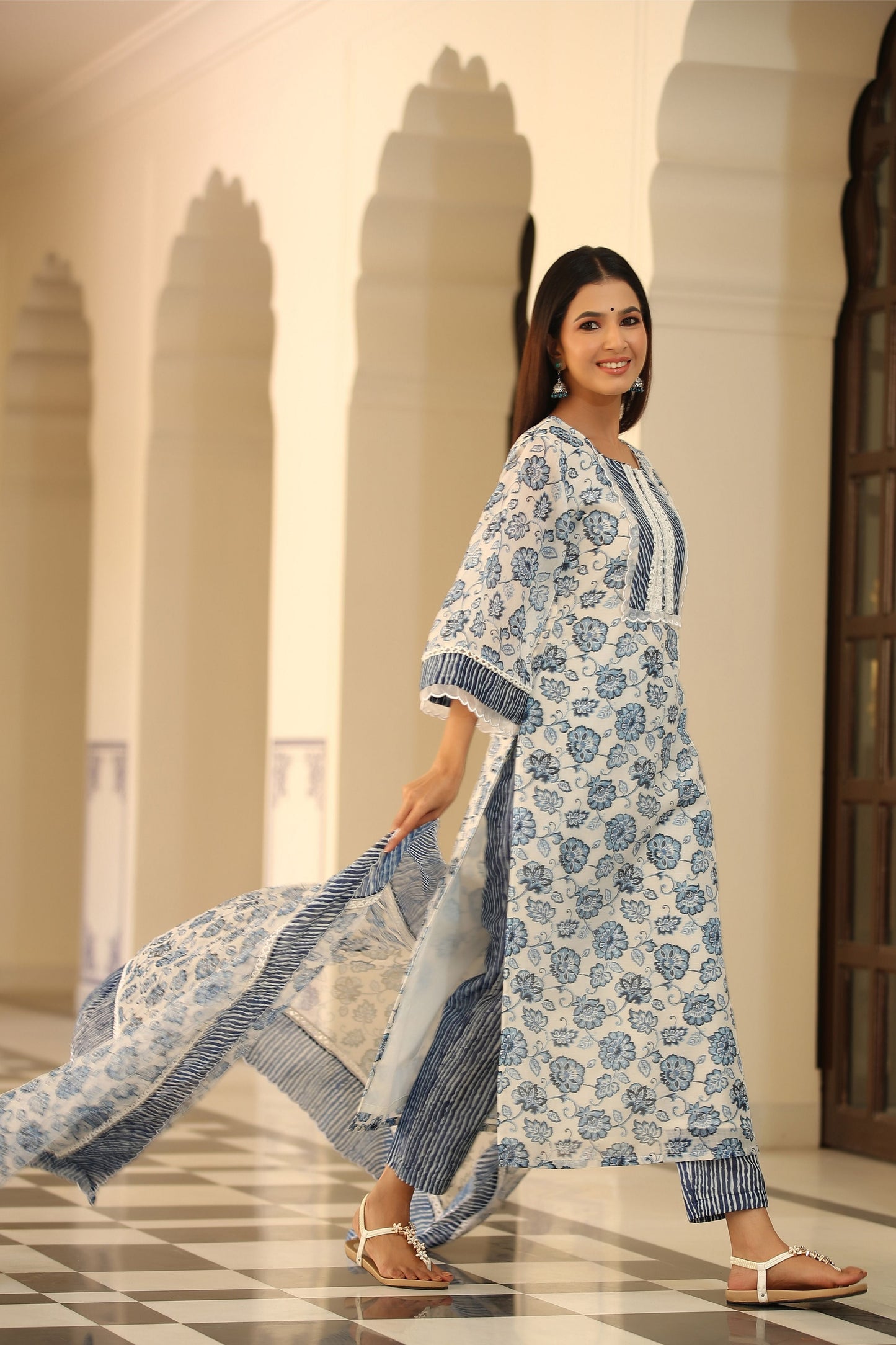 Aura Chanderi Kurta Set