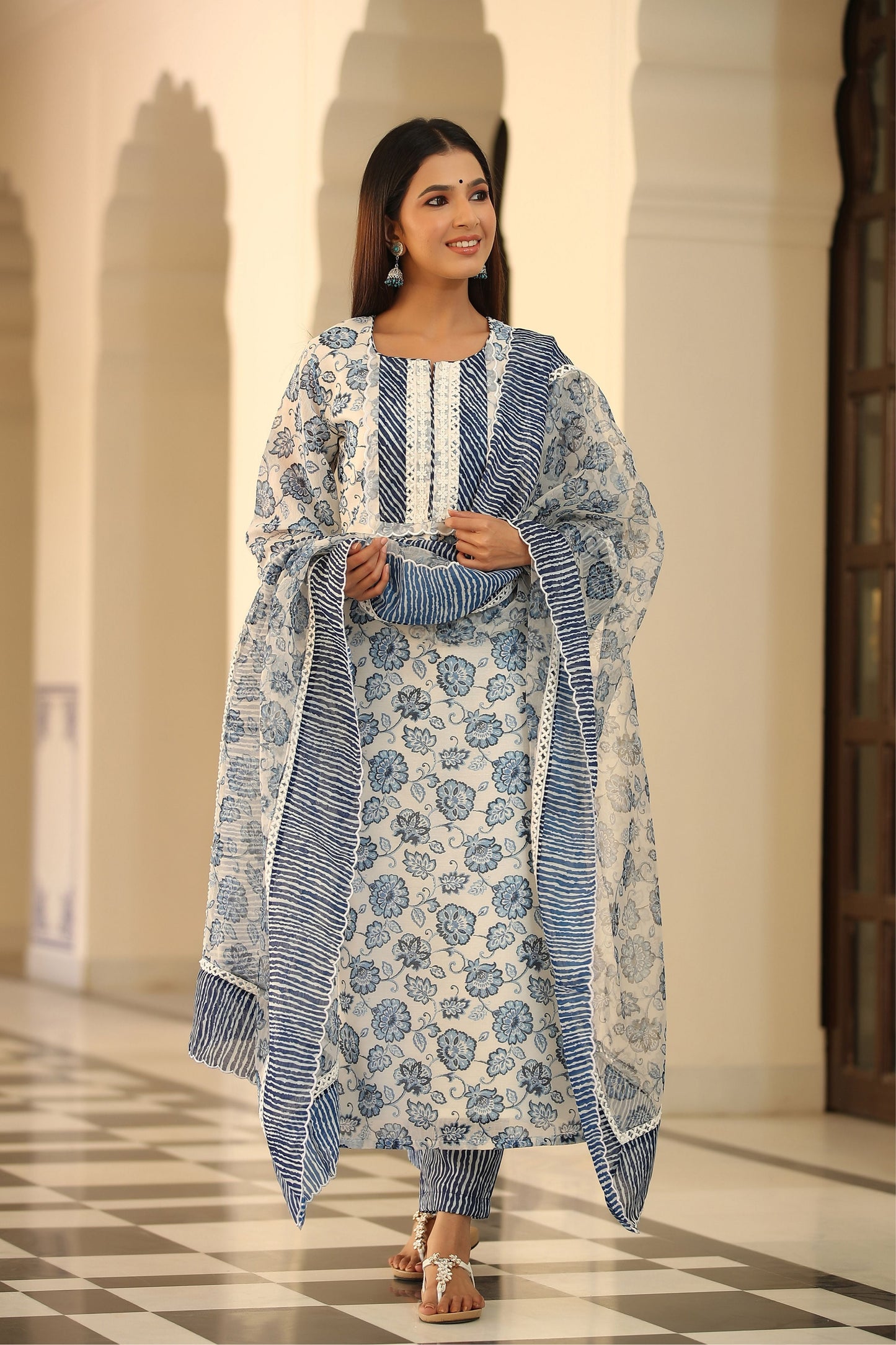 Aura Chanderi Kurta Set